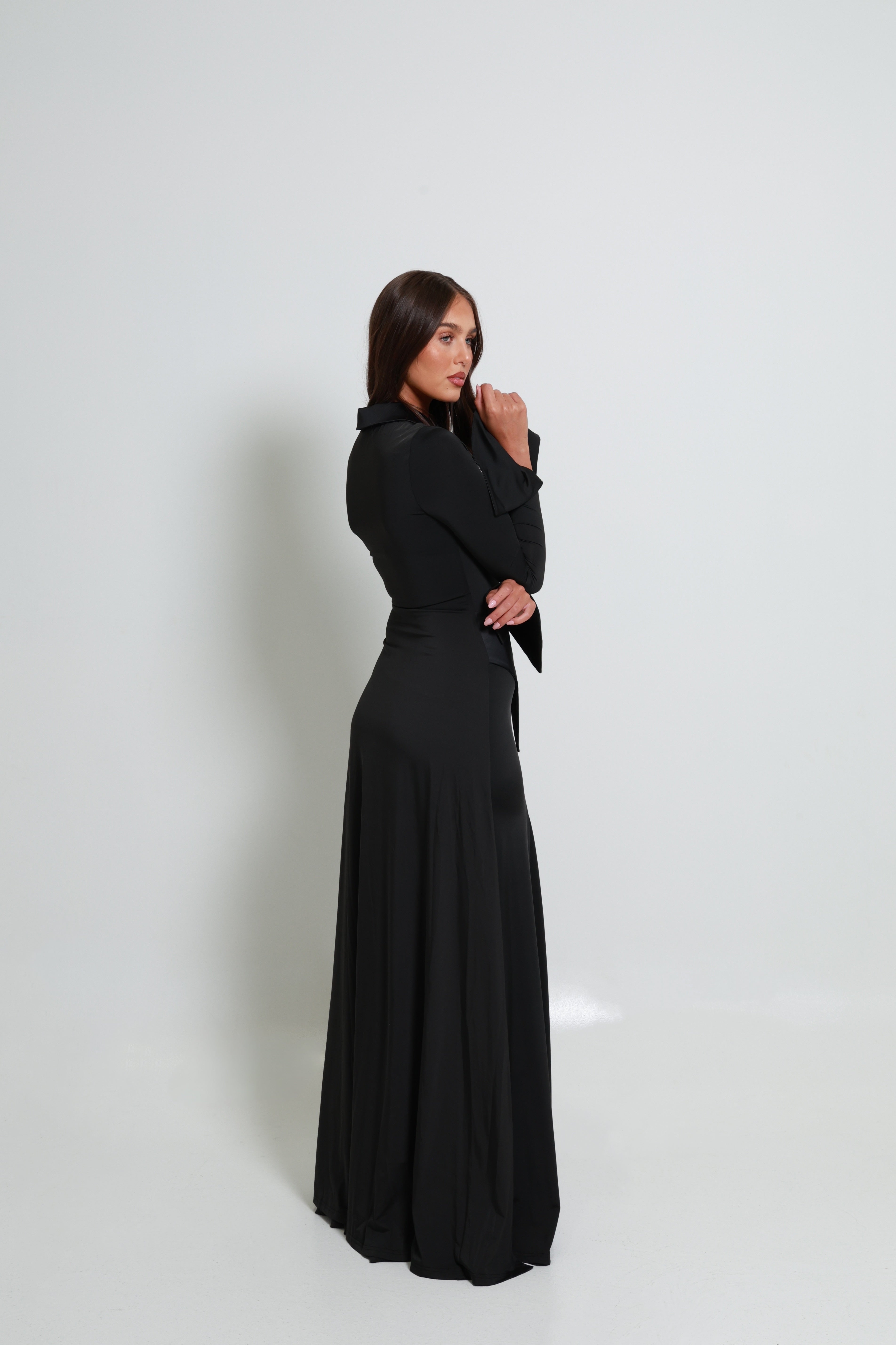 Monique Black Maxi – Alaia Muse