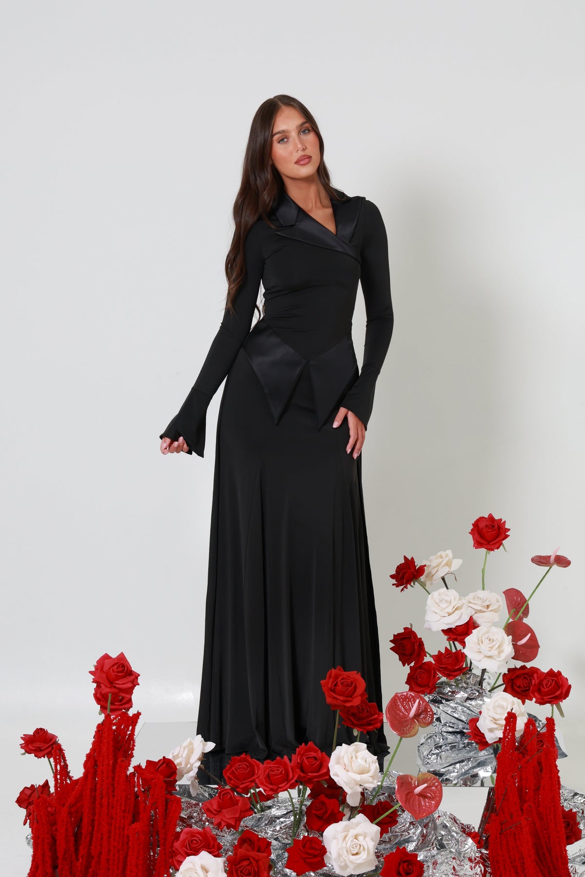 Monique Black Maxi – Alaia Muse